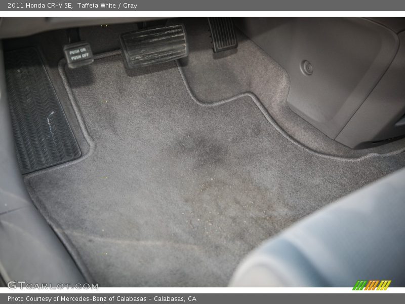 Taffeta White / Gray 2011 Honda CR-V SE