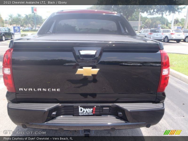 Black / Ebony 2013 Chevrolet Avalanche LTZ