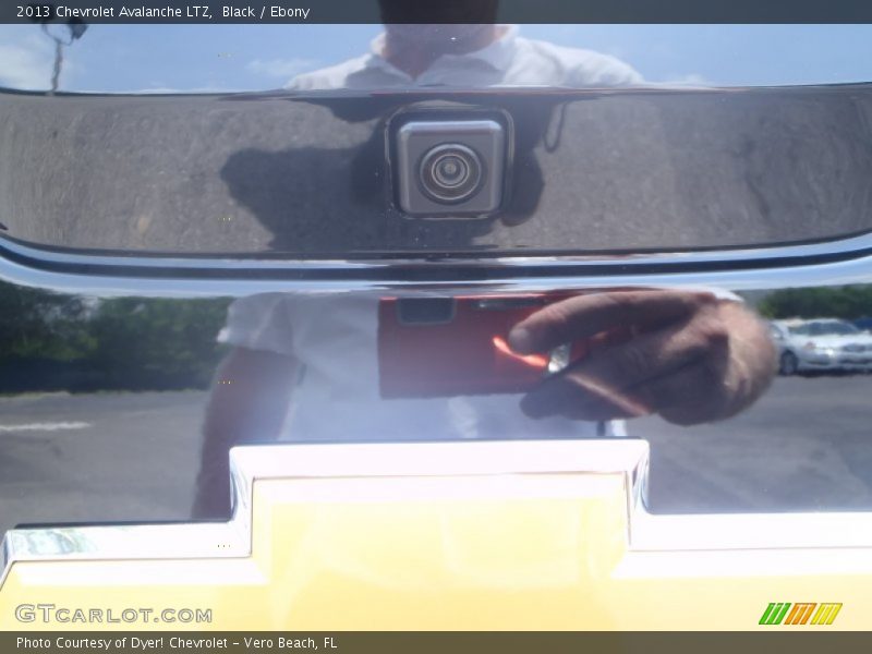 Black / Ebony 2013 Chevrolet Avalanche LTZ