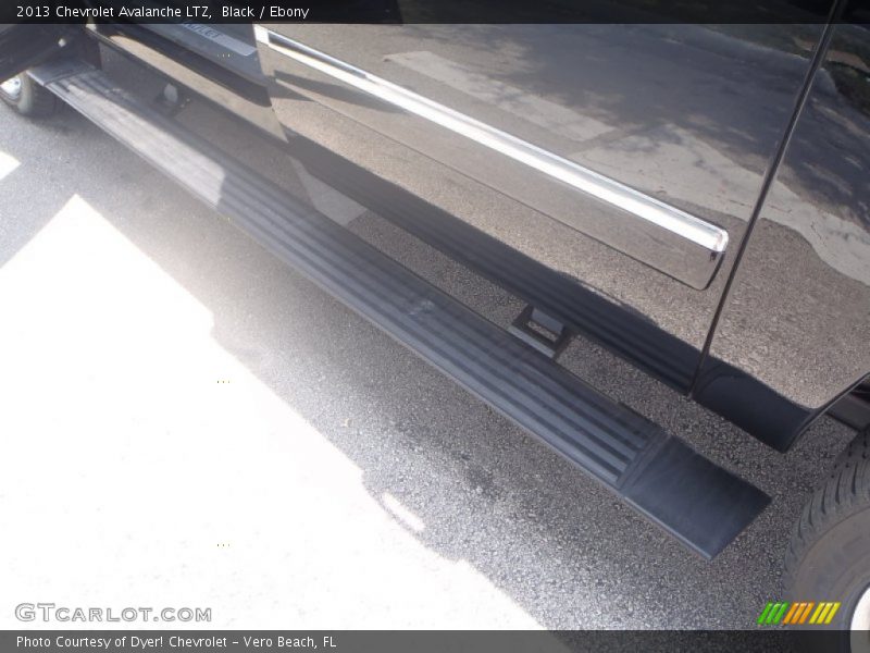 Black / Ebony 2013 Chevrolet Avalanche LTZ
