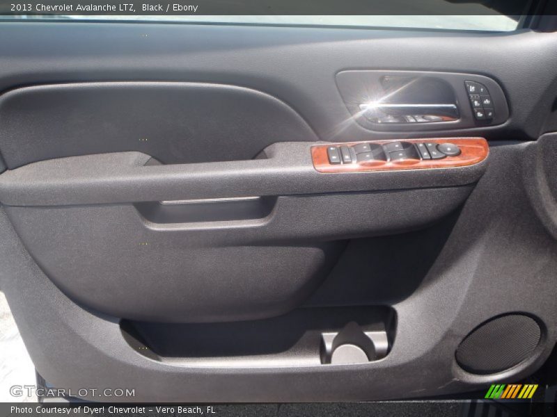 Black / Ebony 2013 Chevrolet Avalanche LTZ
