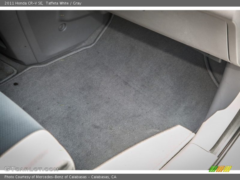 Taffeta White / Gray 2011 Honda CR-V SE