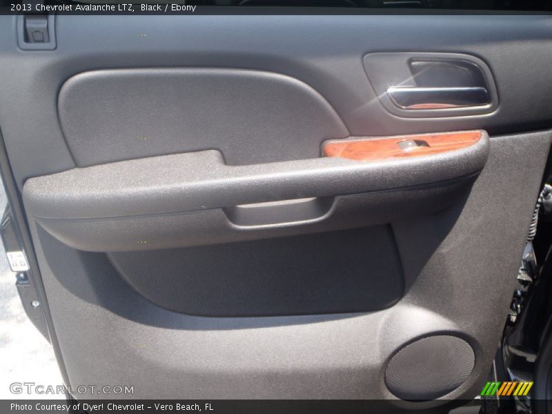 Black / Ebony 2013 Chevrolet Avalanche LTZ