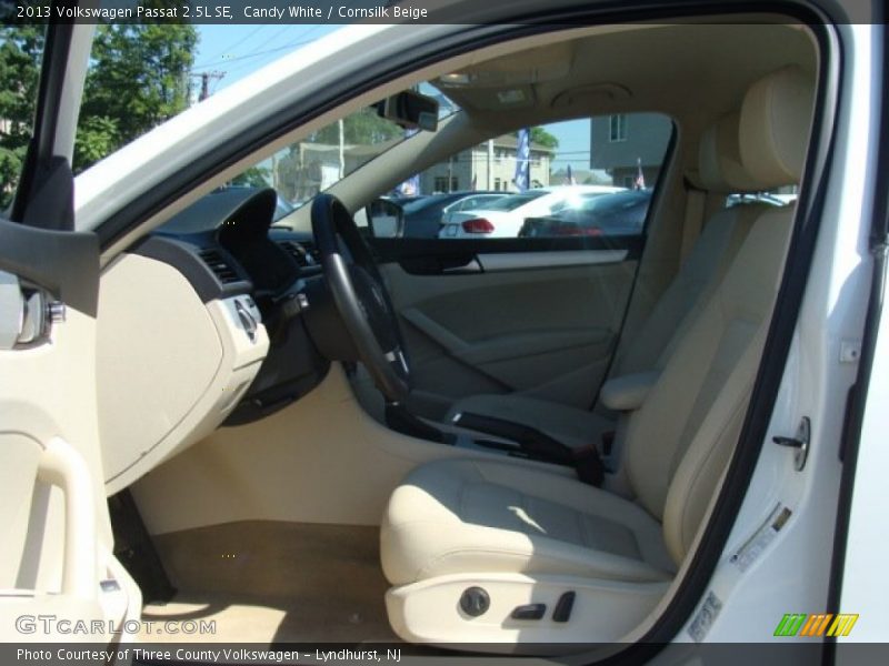 Candy White / Cornsilk Beige 2013 Volkswagen Passat 2.5L SE