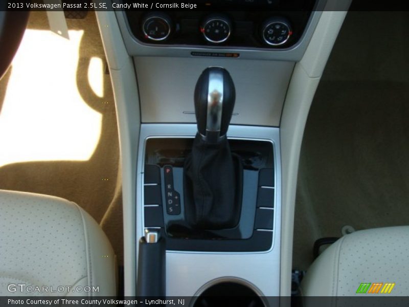 Candy White / Cornsilk Beige 2013 Volkswagen Passat 2.5L SE