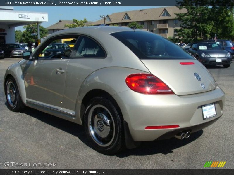 Moonrock Silver Metallic / Titan Black 2012 Volkswagen Beetle 2.5L