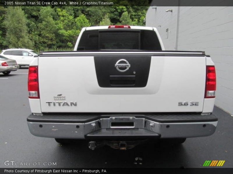 White / Graphite/Titanium 2005 Nissan Titan SE Crew Cab 4x4
