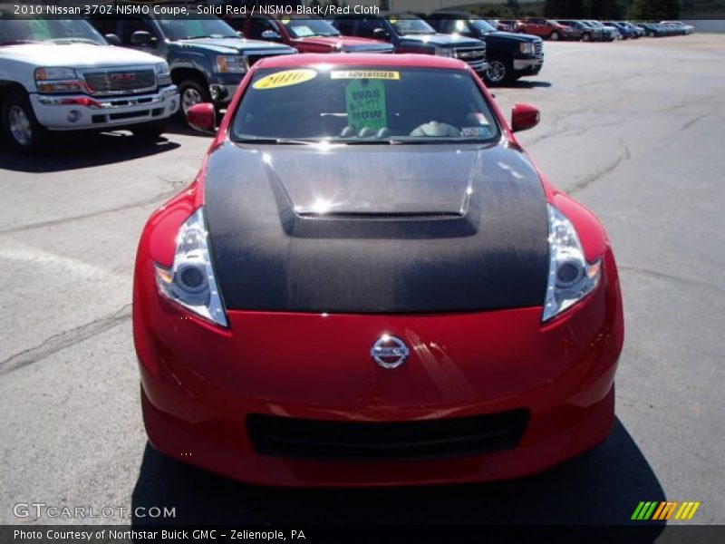 Solid Red / NISMO Black/Red Cloth 2010 Nissan 370Z NISMO Coupe