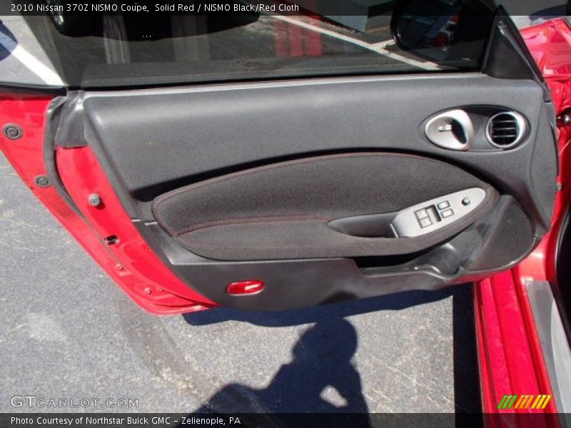 Solid Red / NISMO Black/Red Cloth 2010 Nissan 370Z NISMO Coupe