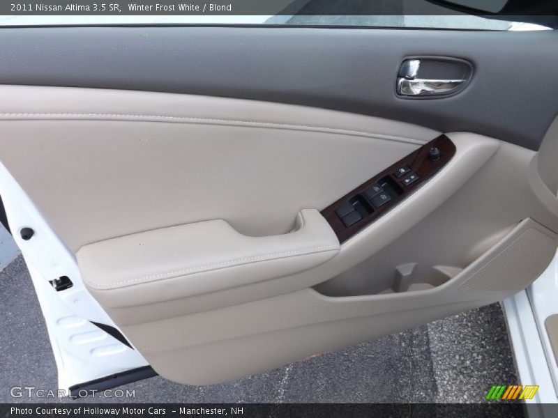 Winter Frost White / Blond 2011 Nissan Altima 3.5 SR