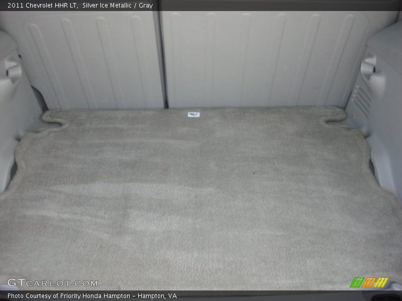 Silver Ice Metallic / Gray 2011 Chevrolet HHR LT