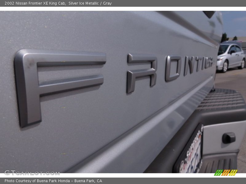 Silver Ice Metallic / Gray 2002 Nissan Frontier XE King Cab