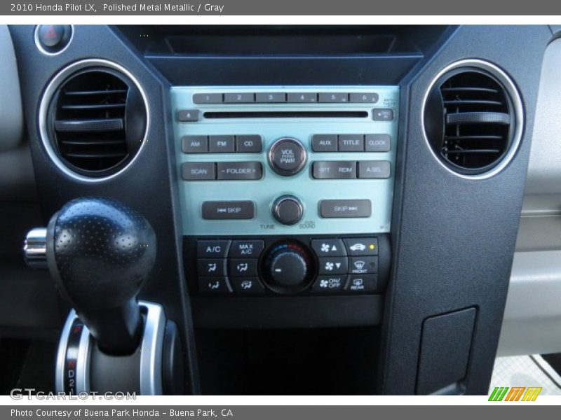 Polished Metal Metallic / Gray 2010 Honda Pilot LX