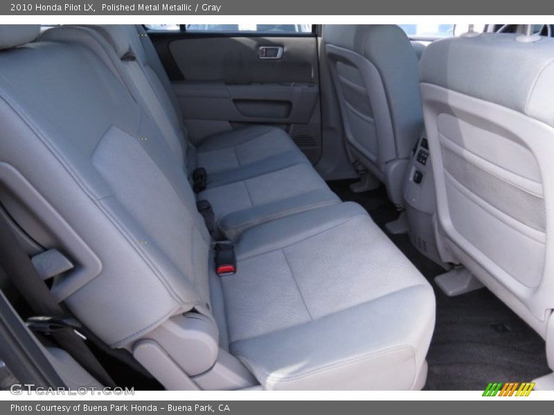 Polished Metal Metallic / Gray 2010 Honda Pilot LX