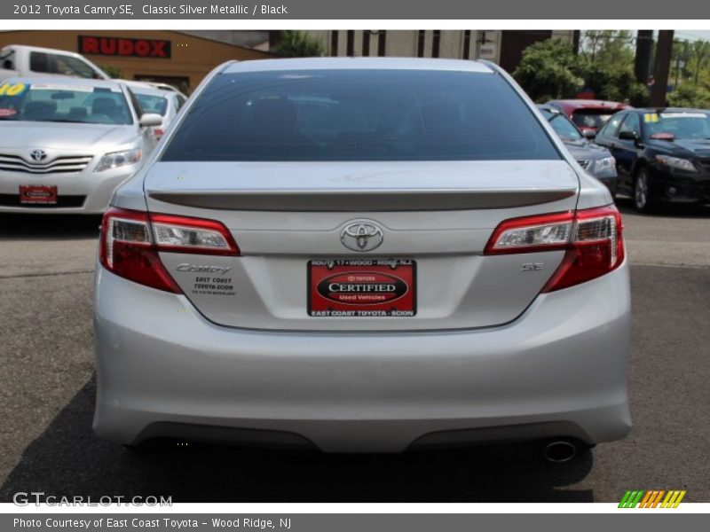 Classic Silver Metallic / Black 2012 Toyota Camry SE