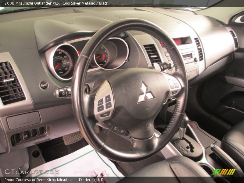 Cool Silver Metallic / Black 2008 Mitsubishi Outlander XLS