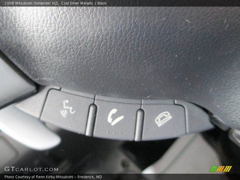 Cool Silver Metallic / Black 2008 Mitsubishi Outlander XLS