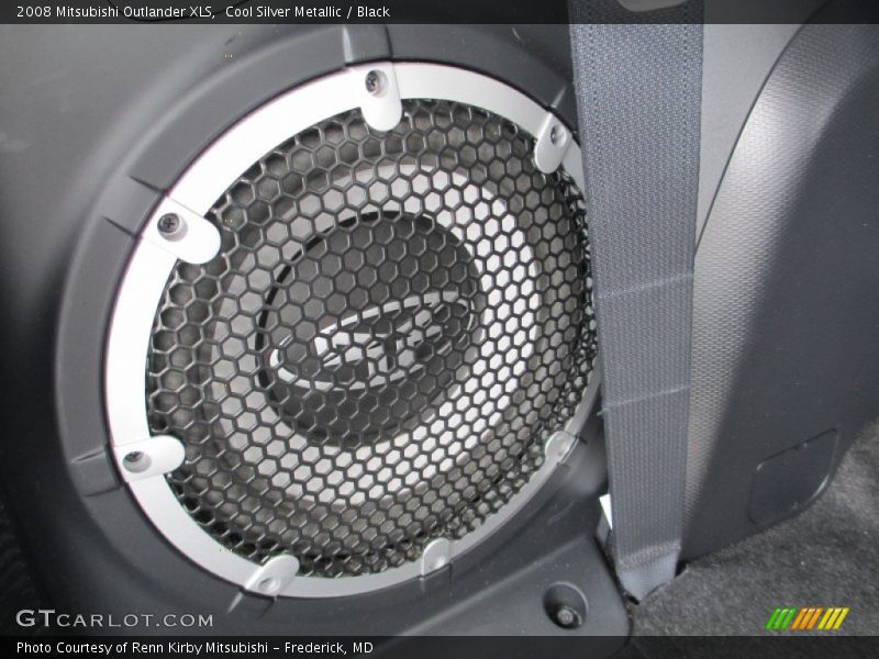 Cool Silver Metallic / Black 2008 Mitsubishi Outlander XLS