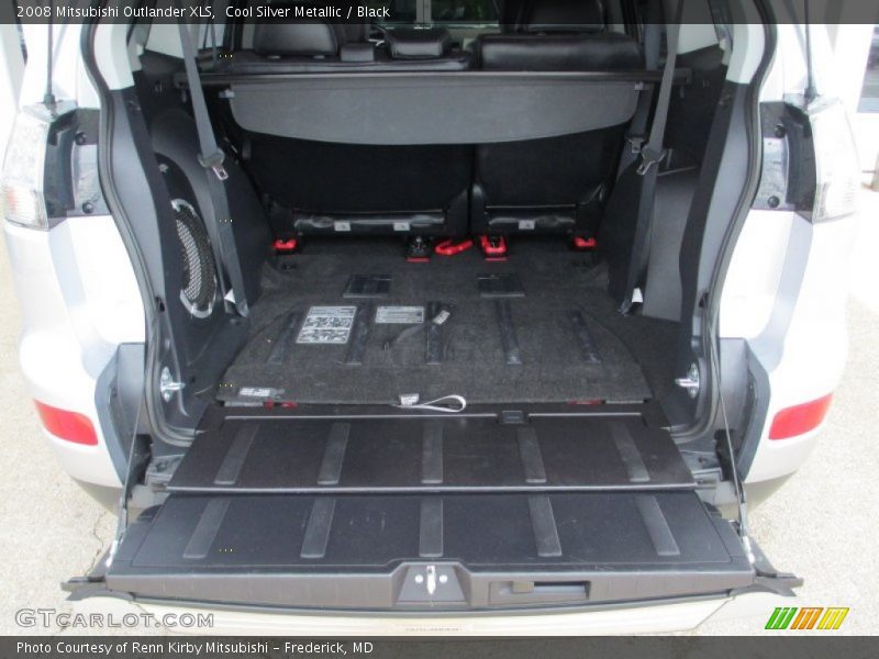 Cool Silver Metallic / Black 2008 Mitsubishi Outlander XLS