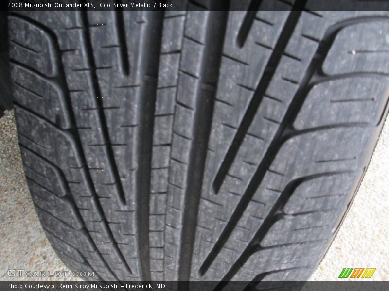 Cool Silver Metallic / Black 2008 Mitsubishi Outlander XLS