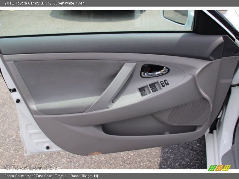 Super White / Ash 2011 Toyota Camry LE V6