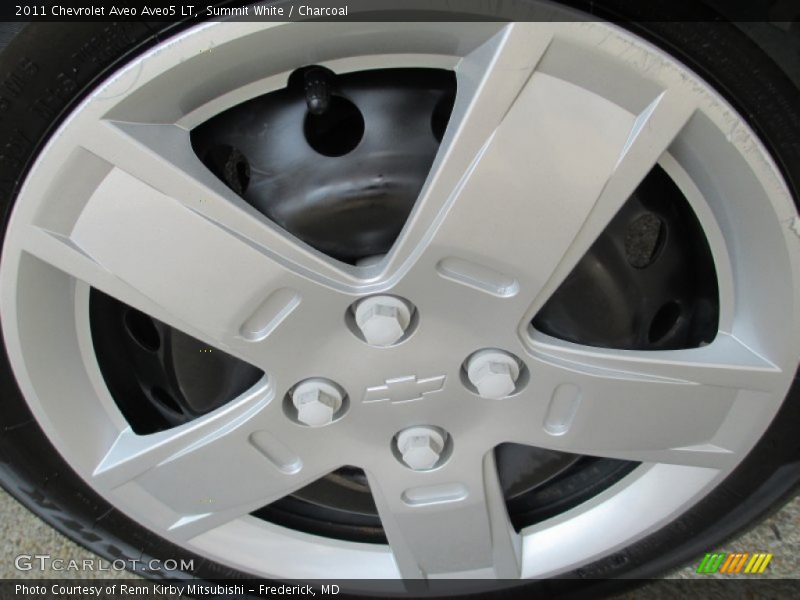 Summit White / Charcoal 2011 Chevrolet Aveo Aveo5 LT