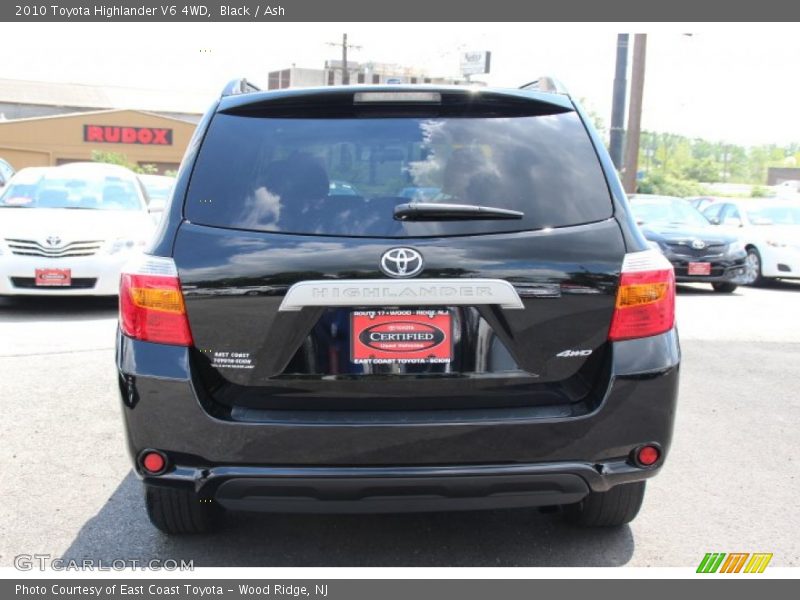 Black / Ash 2010 Toyota Highlander V6 4WD