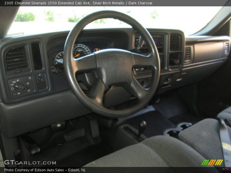 Silver Birch Metallic / Dark Charcoal 2005 Chevrolet Silverado 1500 Extended Cab 4x4