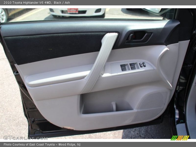 Black / Ash 2010 Toyota Highlander V6 4WD