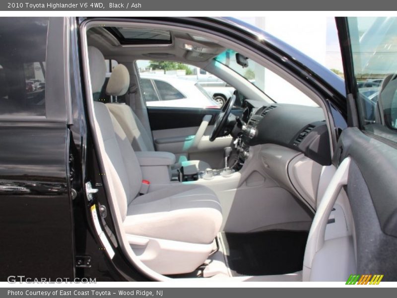 Black / Ash 2010 Toyota Highlander V6 4WD