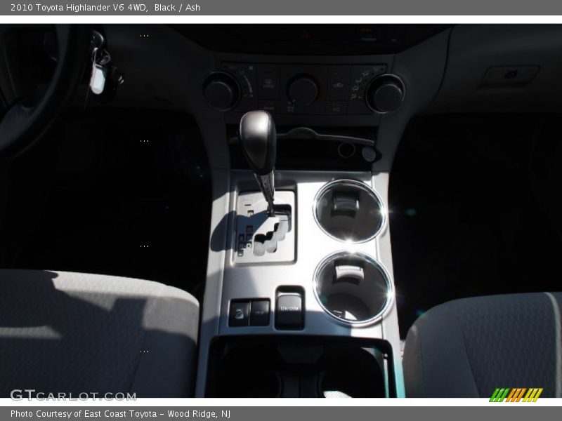 Black / Ash 2010 Toyota Highlander V6 4WD