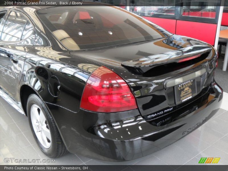 Black / Ebony 2008 Pontiac Grand Prix Sedan