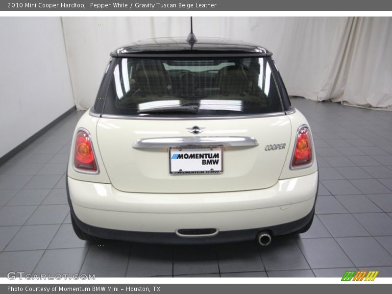 Pepper White / Gravity Tuscan Beige Leather 2010 Mini Cooper Hardtop