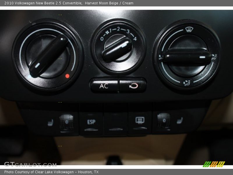 Harvest Moon Beige / Cream 2010 Volkswagen New Beetle 2.5 Convertible