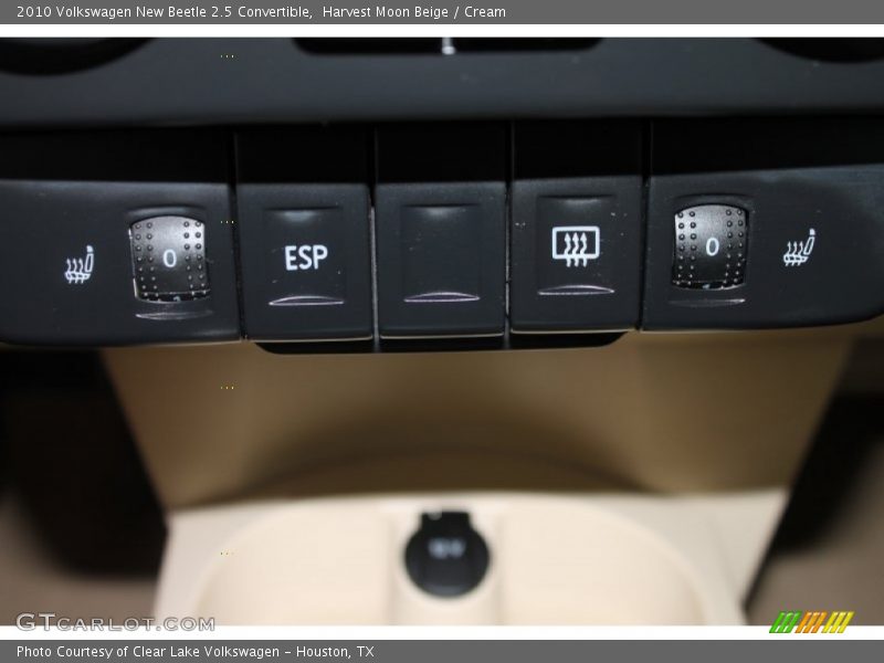 Harvest Moon Beige / Cream 2010 Volkswagen New Beetle 2.5 Convertible