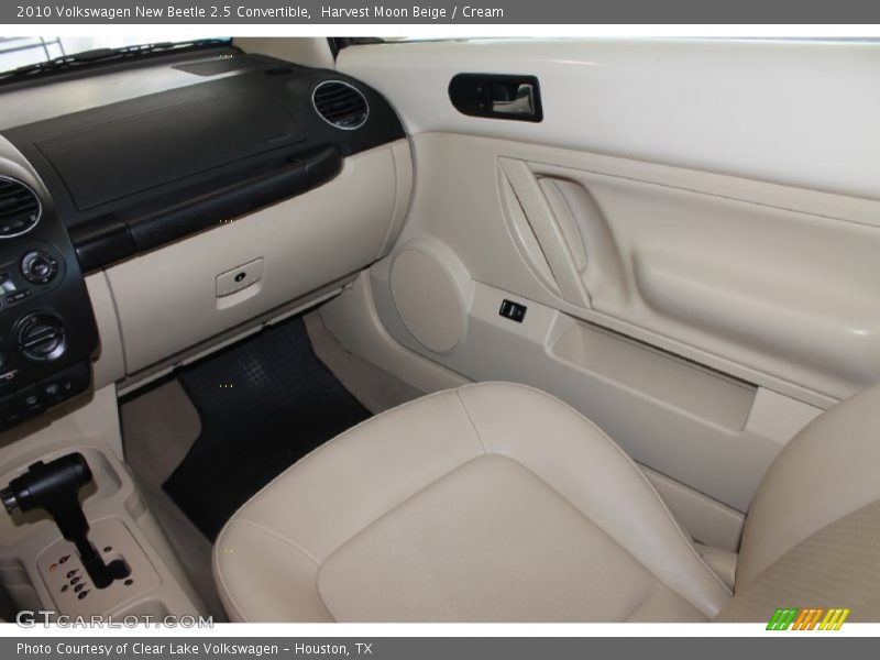 Harvest Moon Beige / Cream 2010 Volkswagen New Beetle 2.5 Convertible