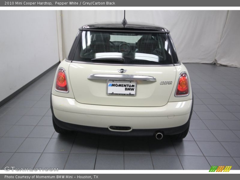 Pepper White / Grey/Carbon Black 2010 Mini Cooper Hardtop