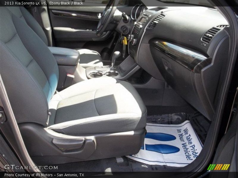 Ebony Black / Black 2013 Kia Sorento LX V6