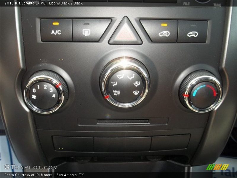 Ebony Black / Black 2013 Kia Sorento LX V6