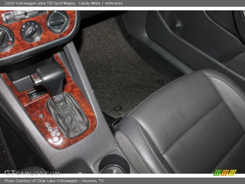 Candy White / Anthracite 2009 Volkswagen Jetta TDI SportWagen