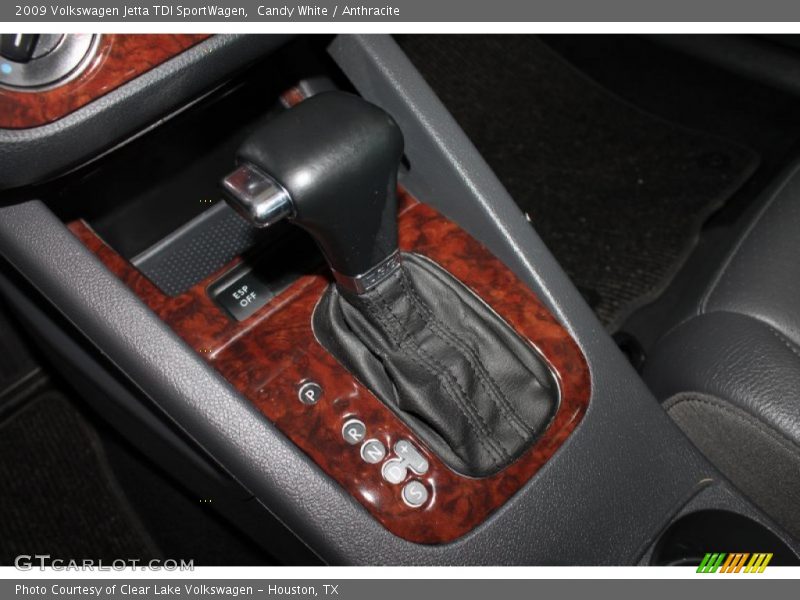 Candy White / Anthracite 2009 Volkswagen Jetta TDI SportWagen