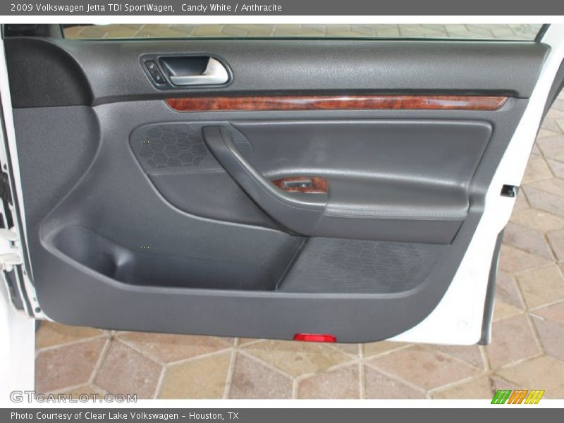 Candy White / Anthracite 2009 Volkswagen Jetta TDI SportWagen