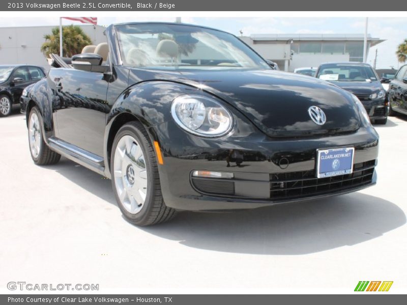 Black / Beige 2013 Volkswagen Beetle 2.5L Convertible