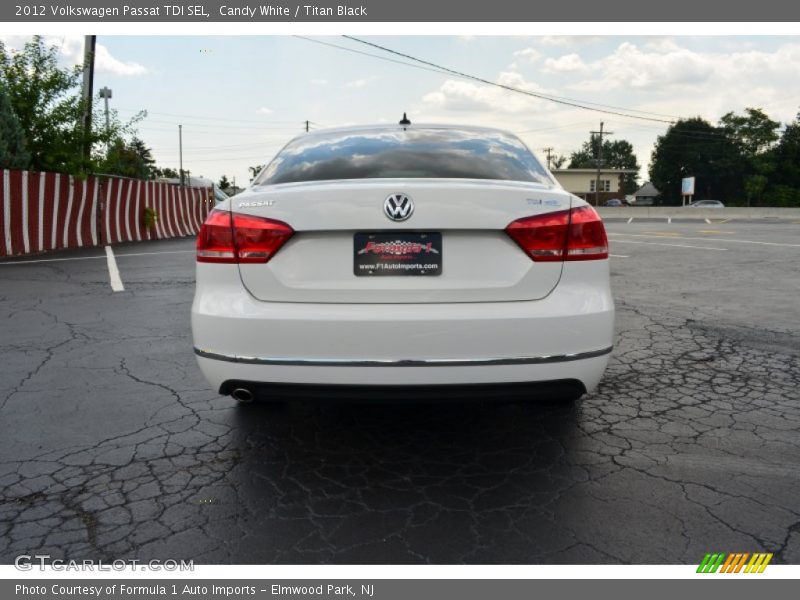 Candy White / Titan Black 2012 Volkswagen Passat TDI SEL