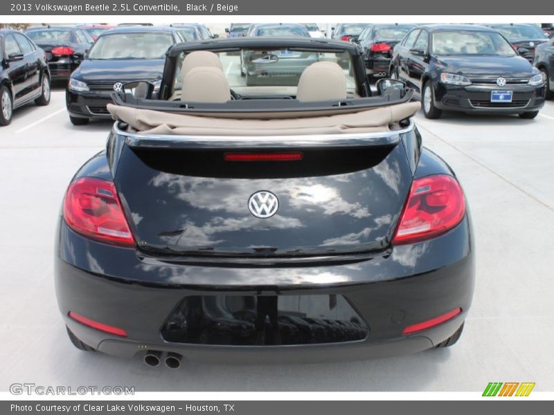 Black / Beige 2013 Volkswagen Beetle 2.5L Convertible