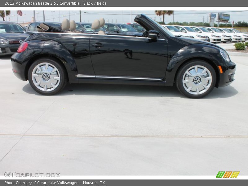Black / Beige 2013 Volkswagen Beetle 2.5L Convertible