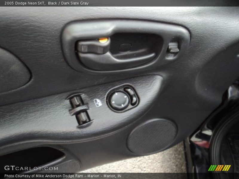 Black / Dark Slate Gray 2005 Dodge Neon SXT