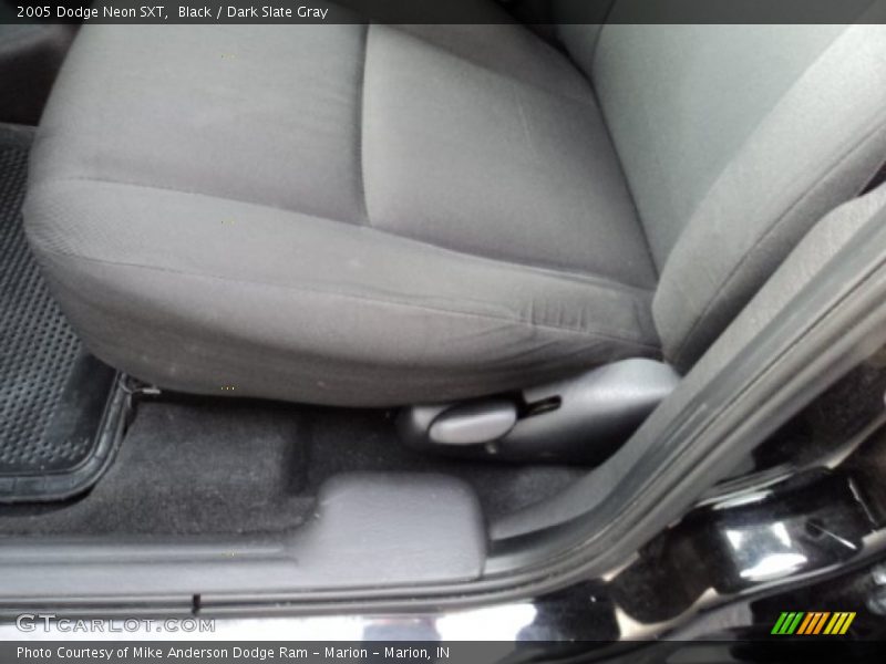 Black / Dark Slate Gray 2005 Dodge Neon SXT