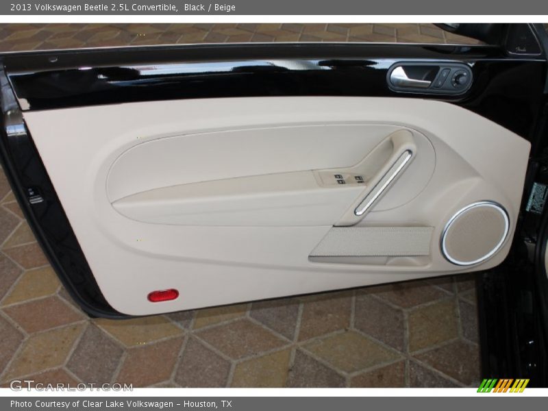 Black / Beige 2013 Volkswagen Beetle 2.5L Convertible