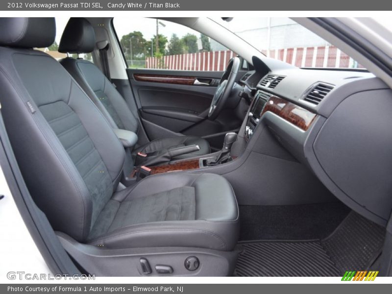 Candy White / Titan Black 2012 Volkswagen Passat TDI SEL